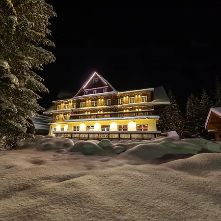 Hotel Mikulasska 3*