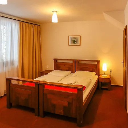 Mikulášska Hotel 3*